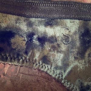 Victoria’s Secret cotton thong